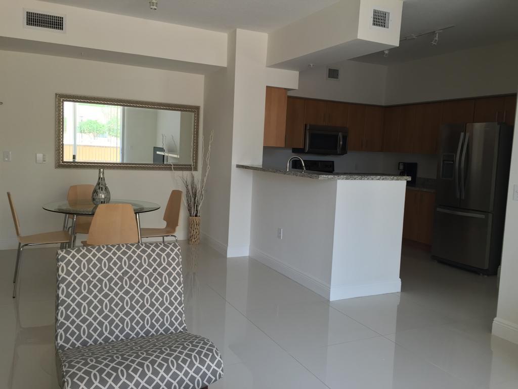 Lyx Suites At Merrick Park In Coral Gables Rum bild