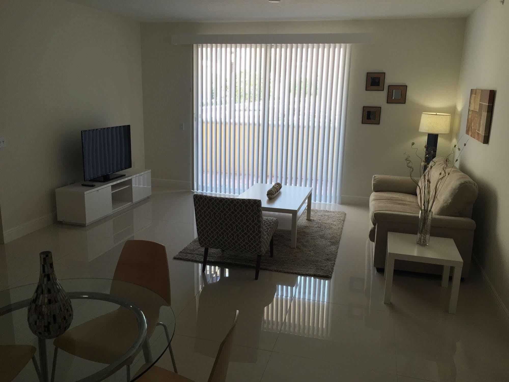 Lyx Suites At Merrick Park In Coral Gables Exteriör bild